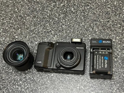 Cámara digital compacta negra RICOH GXR S10 10,0 MP Foto 1 de 4