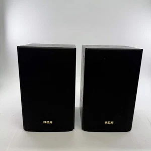 RCA 40-5022 2 Way Bookshelf Speakers - Picture 1 of 4