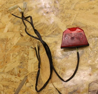 Luz de freno trasera KTM 690 SMC R 690 Enduro R 2008 2009 2010 2011 Foto 1 de 4