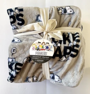 Peanuts Snoopy Berkshire Full/Queen Velvetsoft Plush Blanket 90x90 Gray NEW - Picture 1 of 2