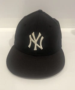 NY Yankees Baseball Cap New Era Authentic 59Fifty 100% Wool Black MLB Logo 7 1/4 - Picture 1 of 9