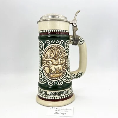 Boccale da birra in ceramica vintage con coperchio in peltro Scena Caccia Pesca  - Immagine 1 di 4