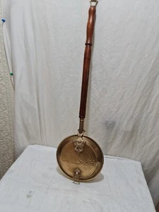 Vintage brass Bed Warmer with Turned Wooden Handle 31 inch 77 cmx 21 cm x6 cm - Picture 1 of 21