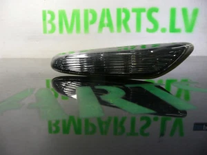 NEW BM BMW E90 BLACK SMOKED ADDITIONAL TURN INDICATOR LIGHT ON FENDER LEFT - Picture 1 of 3