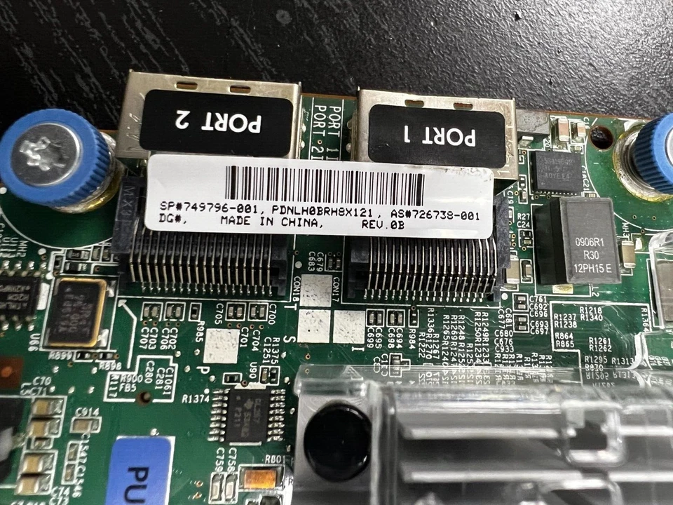 749796-001 HP SMART ARRAY P440AR/2G 2 PORT SAS CONTROLLER CARD 726738-001  - Image 1 of 1