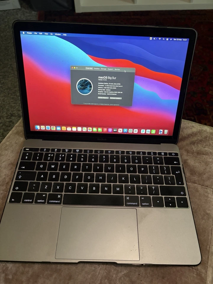 Apple MacBook Retina 12-inch Early 2015 1.1 GHz Intel Core M, 8GB RAM, 256GB - Image 1 of 4