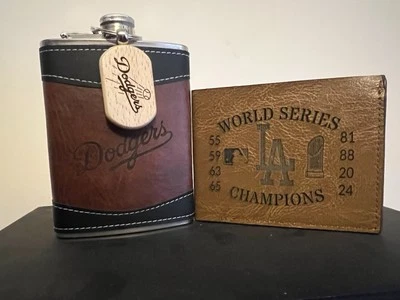 Dodgers Flask And Wallet Key Chain Combo - Image 1 of 4