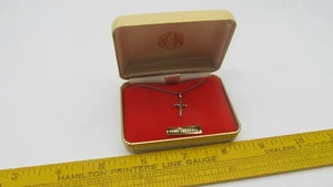 Collana con ciondolo croce vintage Marvel in argento sterling inciso a mano - Foto 1 di 2