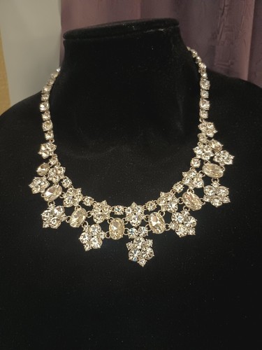 GIVENCHY COLLANA VINTAGE ANNI 80 ELABORATA CON STRASS DI GIVECHY FRANCIA