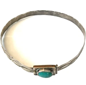 CAPPELLO VINTAGE FATTO A MANO NATIVI AMERICANI ARGENTO STERLING TURCHESE 76g TAGLIA 19,5" - Foto 1 di 24