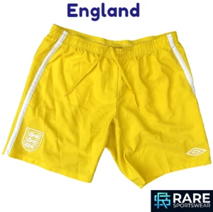 AUTHENTIC ENGLAND 2010-12 GOALKEEPER FOOTBALL SHORTS LARGE ADULT UMBRO (GOOD) - Picture 1 of 6