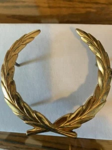 Cadillac GOLD 3.5" Wreath Emblem with Pins METAL - Foto 1 di 7