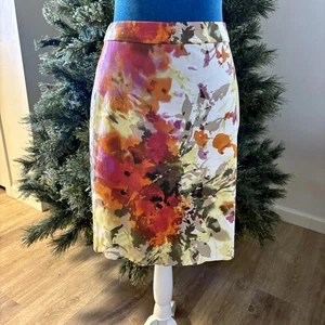 J. Crew Watercolor Floral Cotton Stretch Pencil Skirt Size 4 - Picture 1 of 7