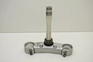 YAMAHA YZF-R1 4C8 RN19 2007-2008 Lower triple tree fork clamp bottom yoke - Picture 1 of 7