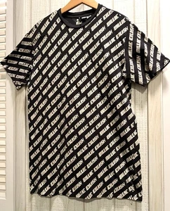 BILLIE EILISH All Over Print Oversized T-Shirt Sz Medium H&M Divided VGC - Picture 1 of 15