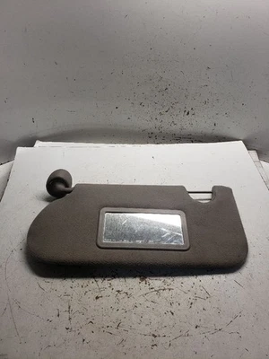 Parasol izquierdo usado se adapta a: Chevrolet Trailblazer 2002 sin iluminación grado izquierdo Foto 1 de 4