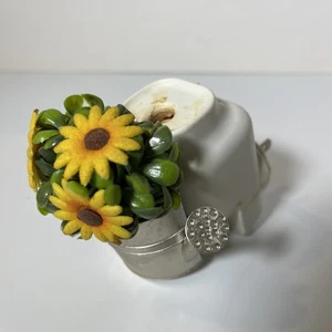 Yankee Candle Watering Can w Daisy Flowers Gardening Scentplug Diffuser EUC - Picture 1 of 5