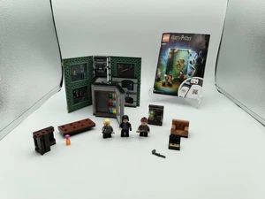 LEGO Harry Potter 76383 - Hogwarts Moments Potions Class 100% Complete + Book - Picture 1 of 8