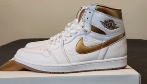 Air Jordan 1 Retro OG Alto Metálico Dorado FD2596-107 Mujer Talla 12/Hombre 10.5  - Imagen 1 de 9