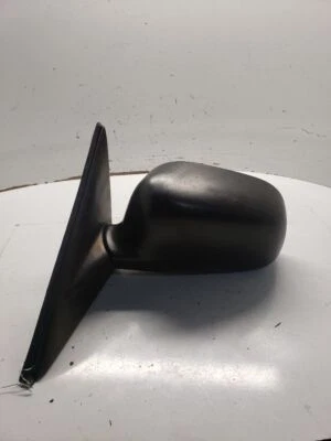 Espejo de puerta izquierdo usado se adapta a: Mitsubishi Mirage 1997 manual 4 puertas izquierdo grado A Foto 1 de 4