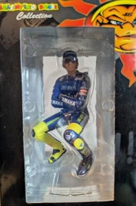 Minichamps Valentino Rossi Figurine MotoGP 2005 w/ Sunglasses 1:12 - Picture 1 of 4