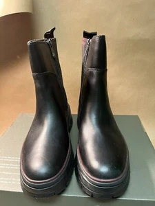 Timberland Ladies Black Leather Waterproof Boots Side Zip Size 7.5 - Picture 1 of 8