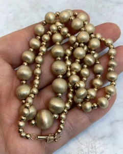 Collana Vintage Oro 14K Sfera Texturizzata Perline Lucide Lunga 21,5” 12,19 Grammi - Foto 1 di 23