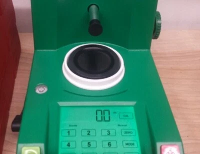 RCBS Chargemaster Draft Shield para escala de polvo de precisión - NUEVO Foto 1 de 3