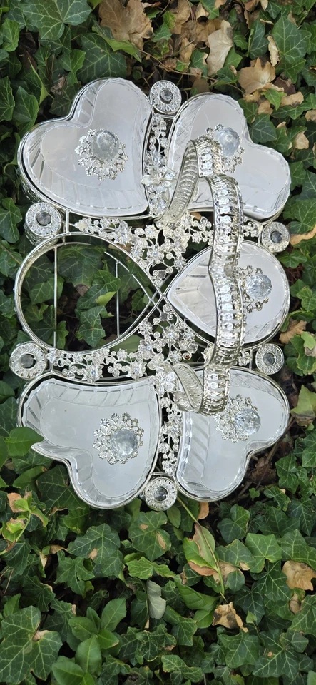 Sectional Serving Tray w/ 6 Snack Dish Dip Bowls  Filigree Dessert Platter Heart - Image 1 of 4