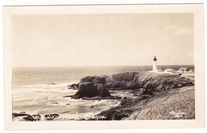 Oregon coast light house Yaquina Head rppc / photo by Christian - Picture 1 of 2