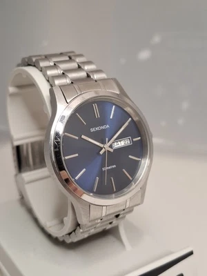 Mens Sekonda 1073 Day/Date 50m Stainless Steel Watch - Image 1 of 4