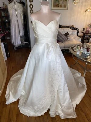 #96 Eden Black Label Wedding Gown Sz10 New!Needs Cleaning- - Image 1 of 4