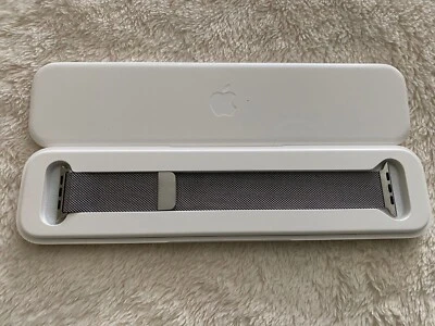 Gebraucht Apple Uhr 42mm 44mm Milanese Band Nur Mj5f2zm/A Groß Zustand - Bild 1 von 3