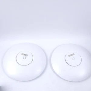 READ AS IS Ubiquiti Network UAP-AC-PRO AC PRO 1300Mbps Wireless Access Point POE - Picture 1 of 6