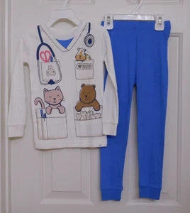 Neu mit Etikett 2-teilig Baby Gap Tierarzt Katze Bär Dr Kostüm Pyjama Größe 4 oder 5 Jahre 4t 5t - Bild 1 von 1