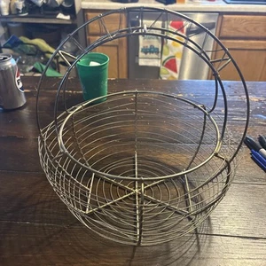 Vintage wire egg basket cute - Picture 1 of 4