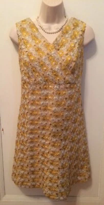 1960s Raffia Lurex Daisy Floral Yellow V Neck Dolly Party Mod Twiggy Go Go M - Image 1 of 4