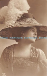 R445518 Woman Hat E A Schwerdtfeger 1912 - Picture 1 of 4