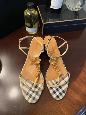 Женские сандалии Burberry Check Nova желтые размер 39 (8). - Изображение 1 из 4