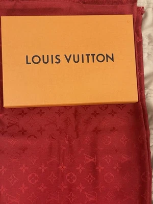 Louis Vuitton Monogram Silk/Wool Women's Shawl. Pre-Owned. - Image 1 of 4