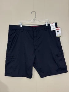 Wrangler Mens Performance Zip Black Cargo Shorts Size 42 10" inseam - Picture 1 of 24
