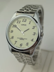 Vintage NEW OLD STOCK Lorus silberfarbene Quarzuhr 35 mm beleuchtetes Zifferblatt Herren V501-0020 - Bild 1 von 8