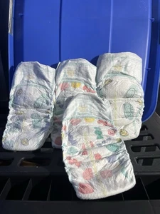 Pampers Cruiser Size 7 Diapers Sample Of 4 Discontinued Print - Picture 1 of 3