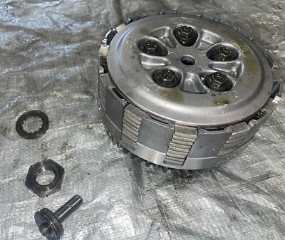 01-06 YZ250f YZ 250F 2003 montaje de embrague cesta buje centro fricción primaria Foto 1 de 2