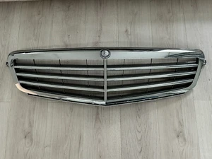 Original Mercedes Benz C-Klasse W204 Frontgrill Kühlergrill Grill A2048801483 - Bild 1 von 8
