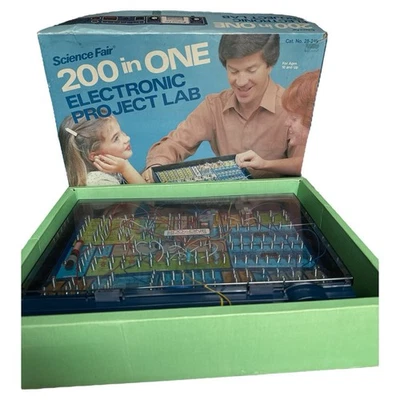 Vtg Radio Shack Science Fair 200 in one ELECTRONIC PROJECT LAB 28-249 W Manual - Image 1 of 4