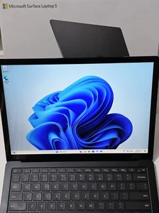 Microsoft Surface Laptop 5 13.5-inch i5-1235U/8GB/1TB SSD - Win 11 Pro - As New - Picture 1 of 13