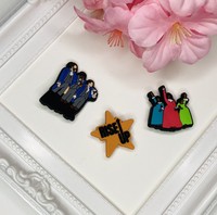 hamilton croc charms