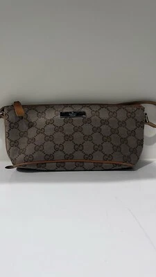 GUCCI BOAT POCHETTEI em ótimo estado bege GG lona e couro estado 10/10 - Imagem 1 de 4