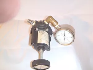 Fairchild 10262 Model 10 Pneumatic High Precision Regulator 1/4 NPT 2-150psi - Picture 1 of 3